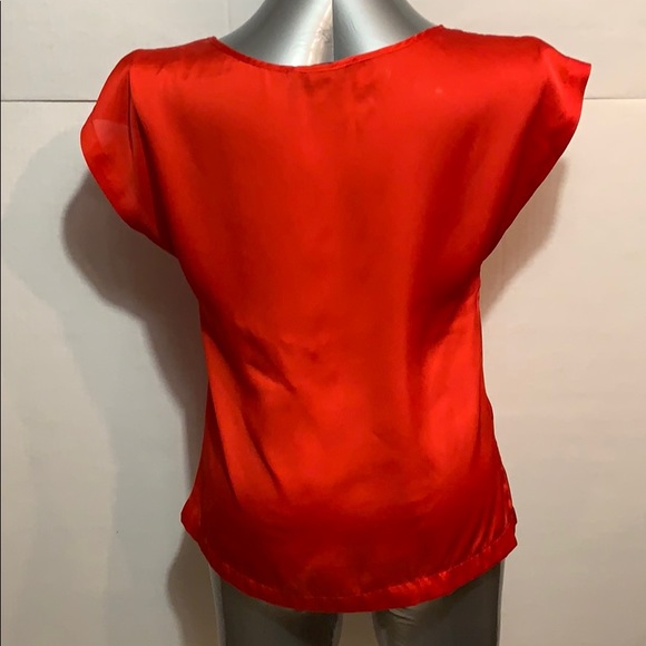 ☀️4/$30☀️ Red tshirt blouse size small - Picture 3 of 3